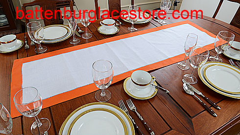 Table runner. Color Trims.